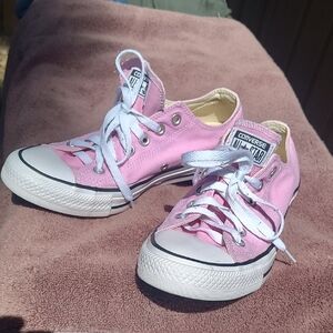 Converse Pink and White Canvas Sneakers Low-Top
